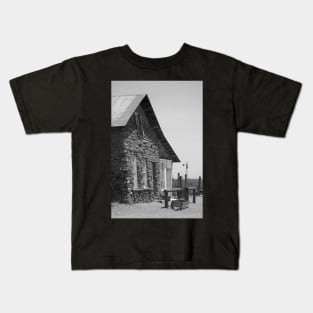 Stratford Hotel ~ Skakespeare, NM Kids T-Shirt